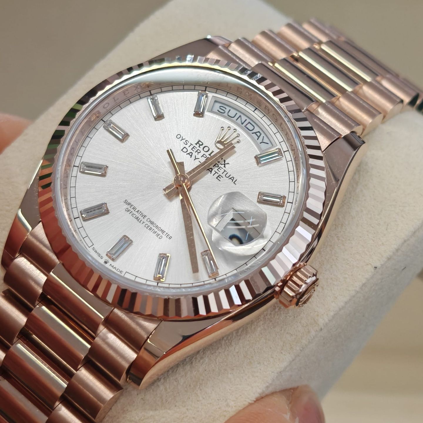 Rolex Day-Date 36 128235 (2025) - Onbekend wijzerplaat 36mm Roségoud (4/5)