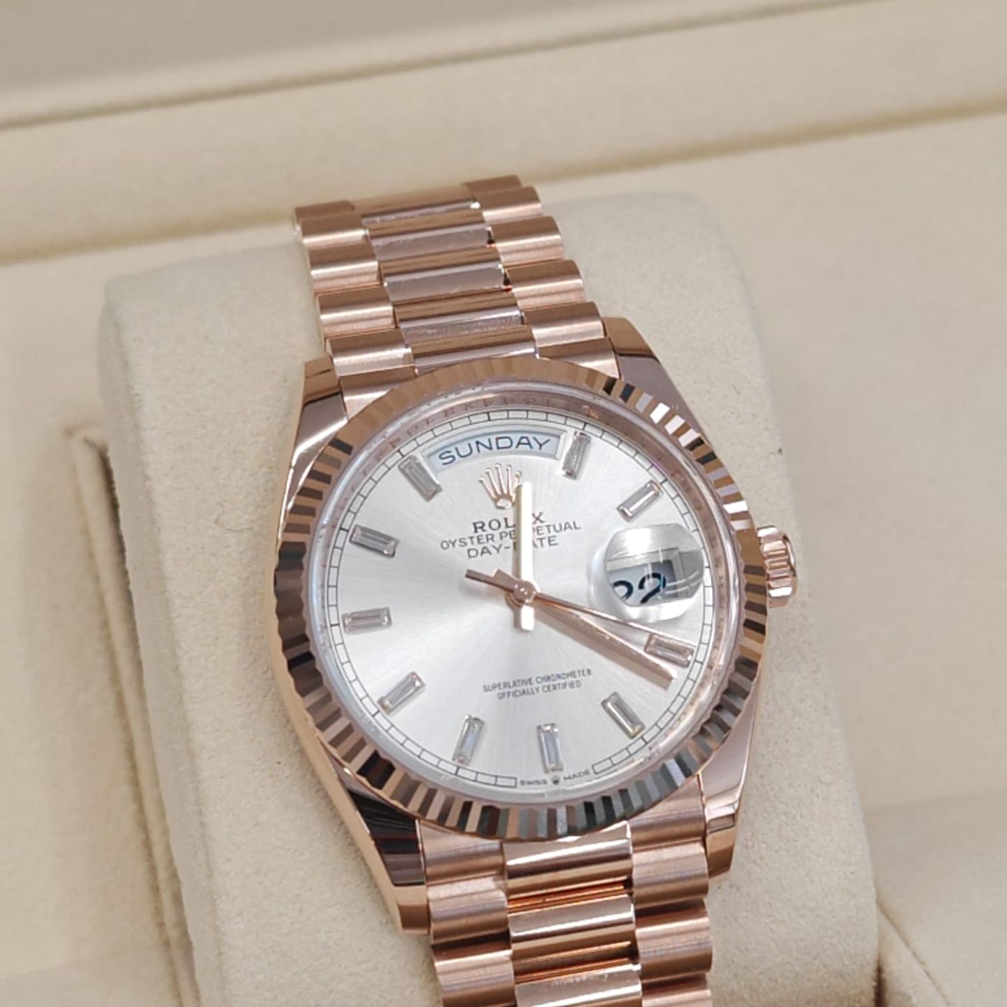 Rolex Day-Date 36 128235 (2025) - Onbekend wijzerplaat 36mm Roségoud (3/5)