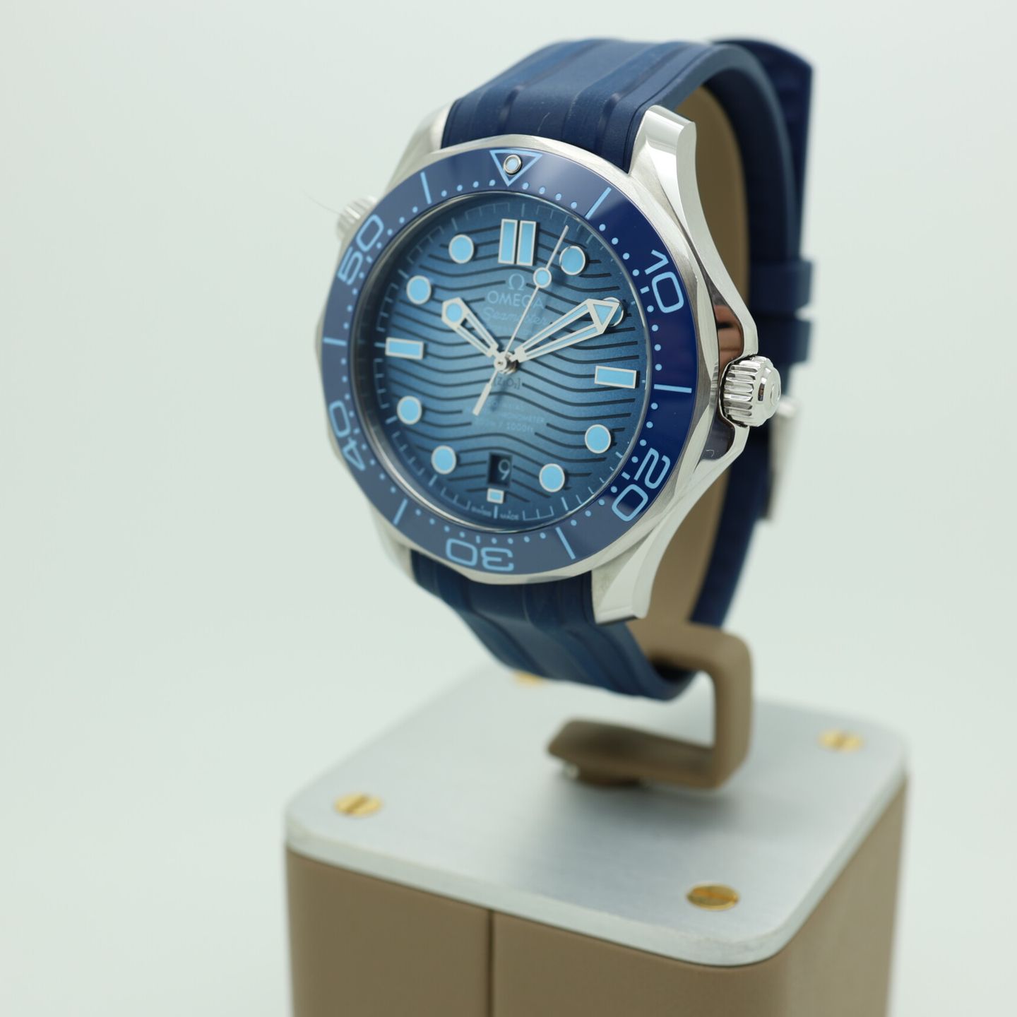 Omega Seamaster Diver 300 M 210.32.42.20.03.002 (2024) - Blue dial 42 mm Steel case (1/8)