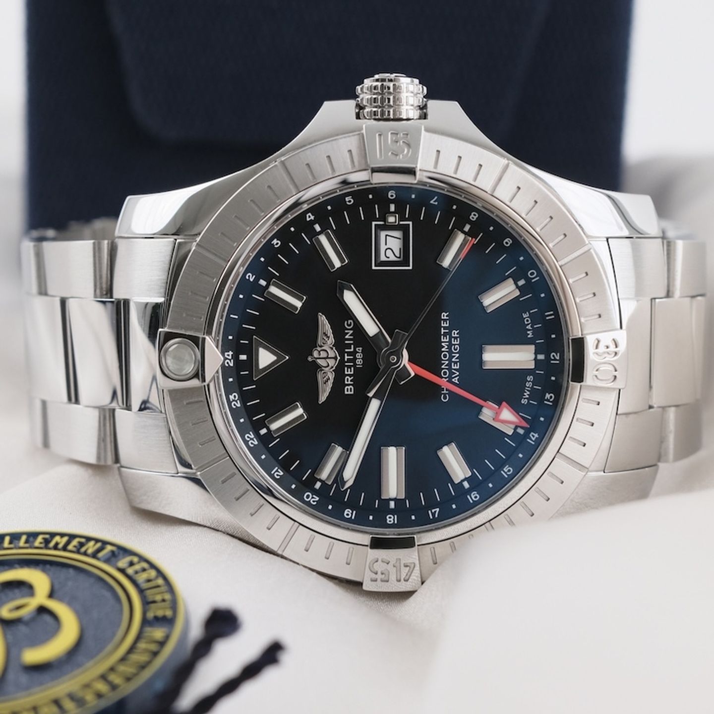 Breitling Avenger A32397 (2025) - 43 mm Steel case (1/8)