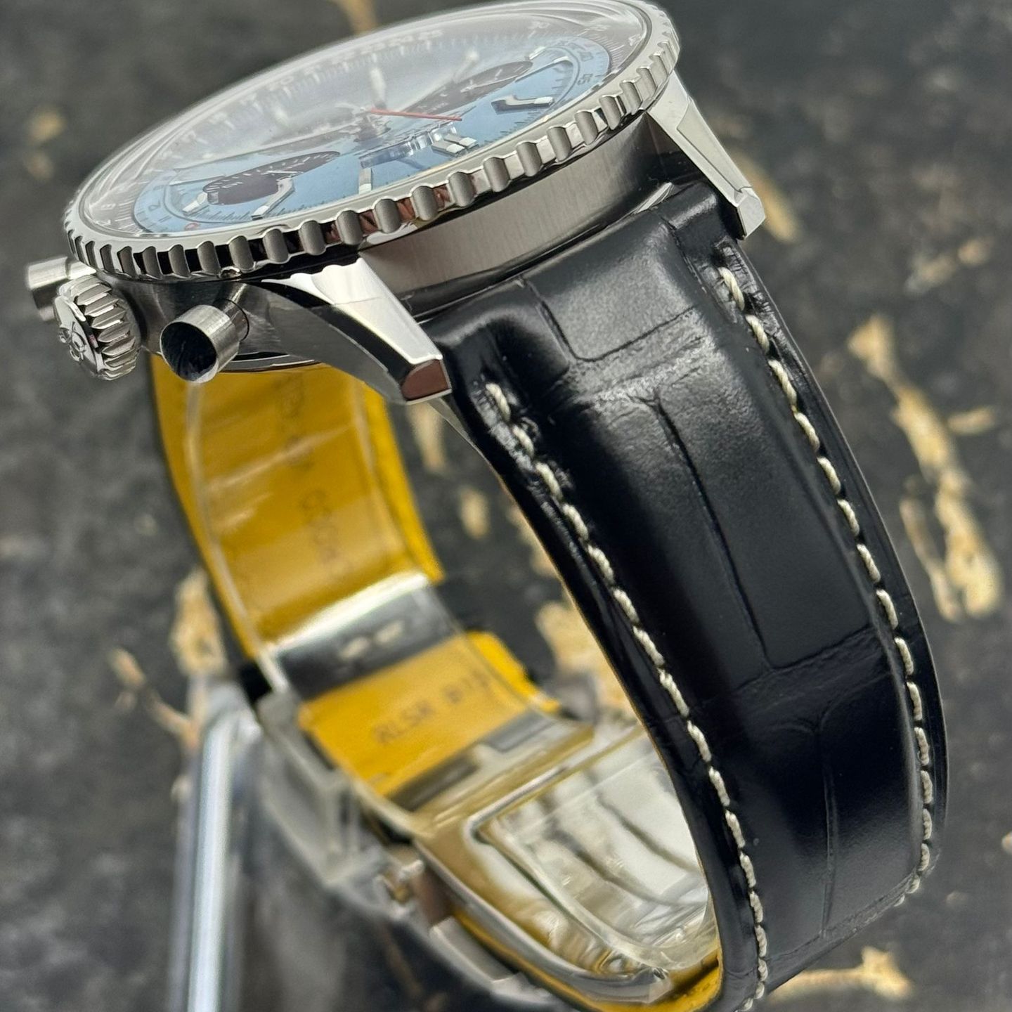 Breitling Navitimer 1 B01 Chronograph AB0138241C1P1 - (6/8)