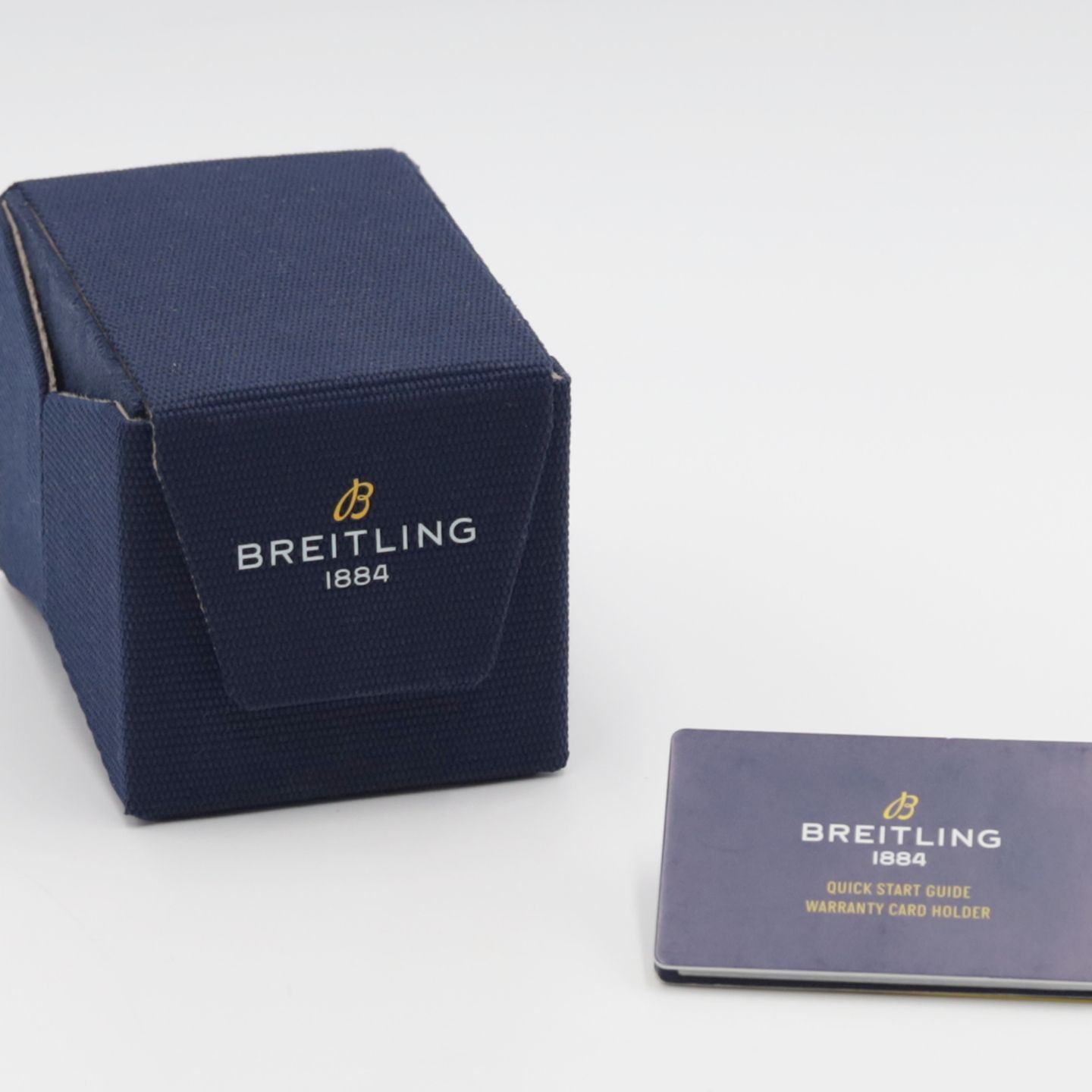 Breitling Avenger A32397101A1A1 (2021) - White dial 43 mm Steel case (8/8)