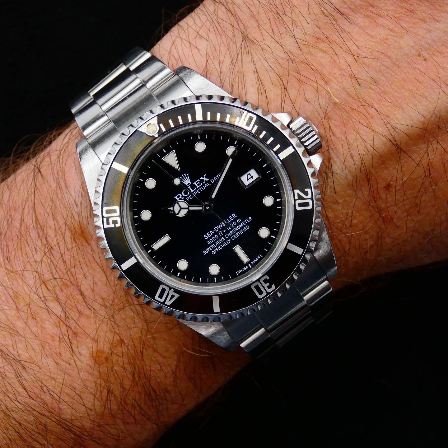 Rolex Sea-Dweller 4000 16600 (2008) - Black dial 40 mm Steel case (2/4)