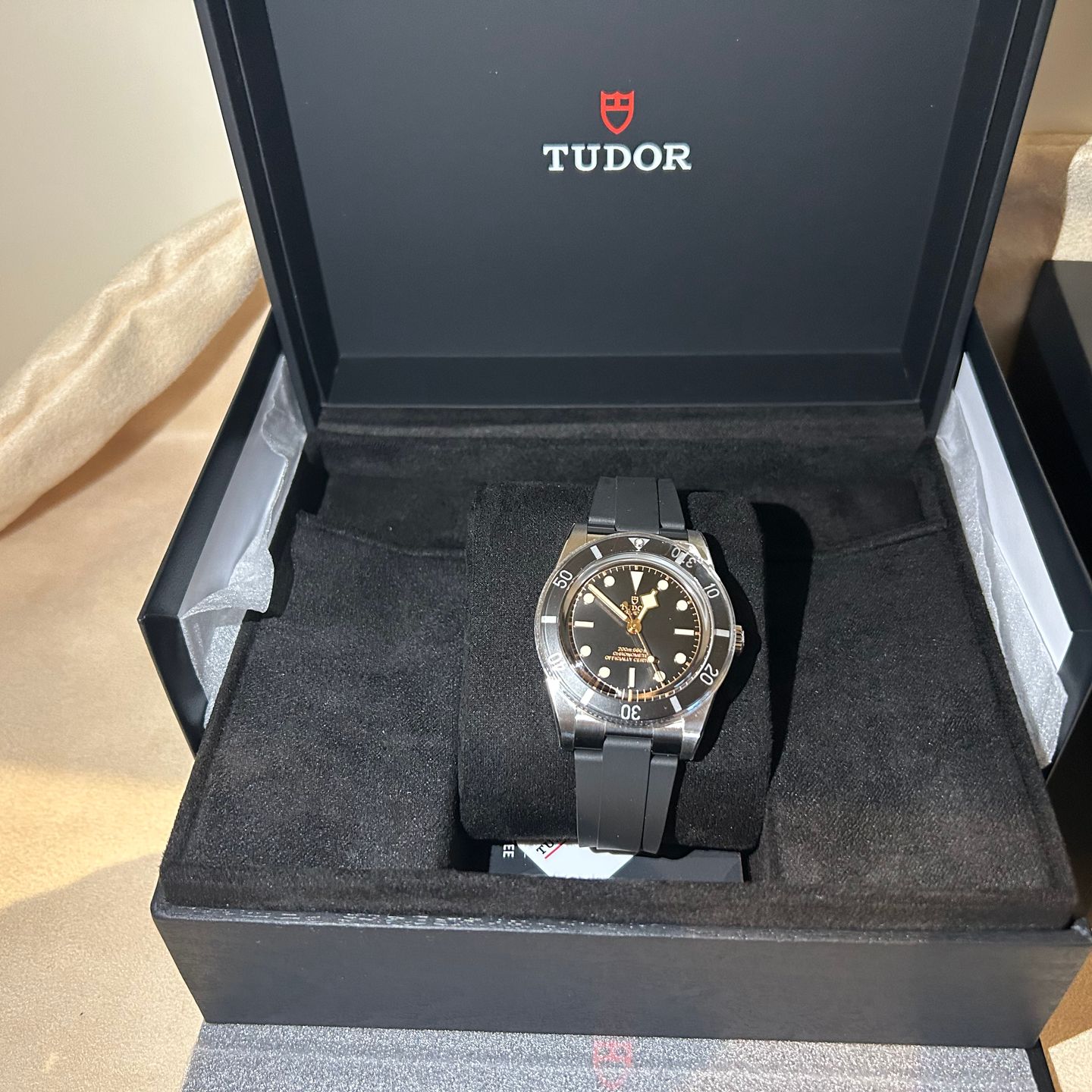 Tudor Black Bay 54 79000N (2024) - Black dial 37 mm Steel case (5/7)