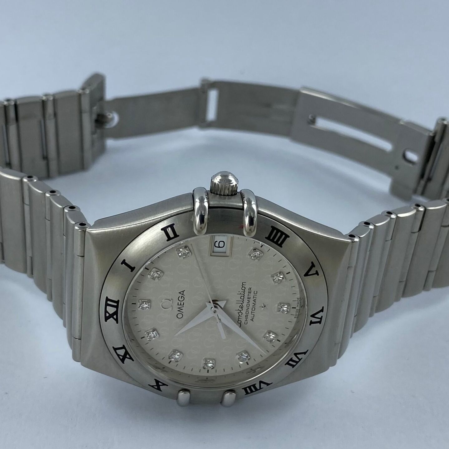 Omega Constellation 1504.35.00 (Unknown (random serial)) - Silver dial 36 mm Steel case (2/8)