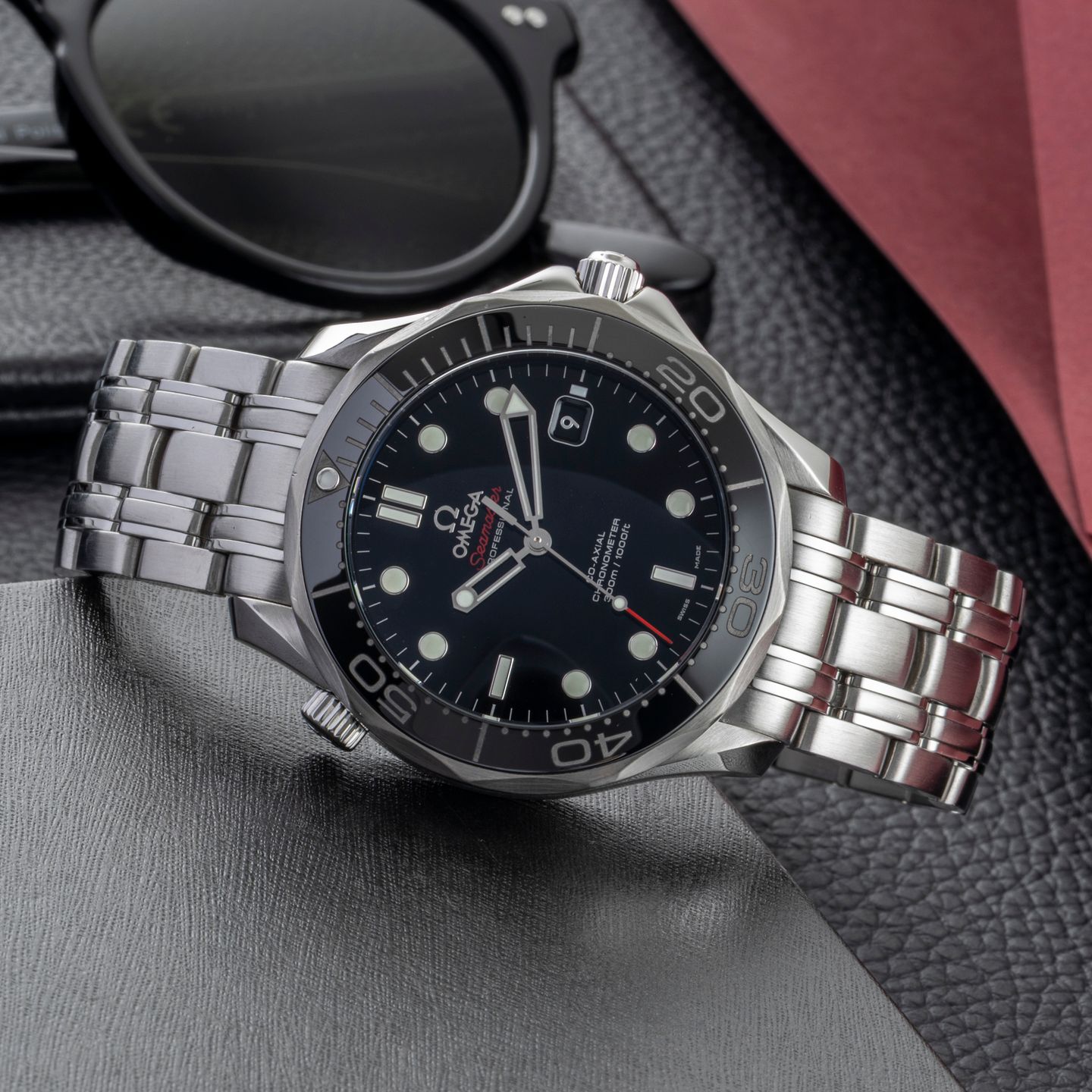 Omega Seamaster Diver 300 M 212.30.41.20.01.003 - (2/8)