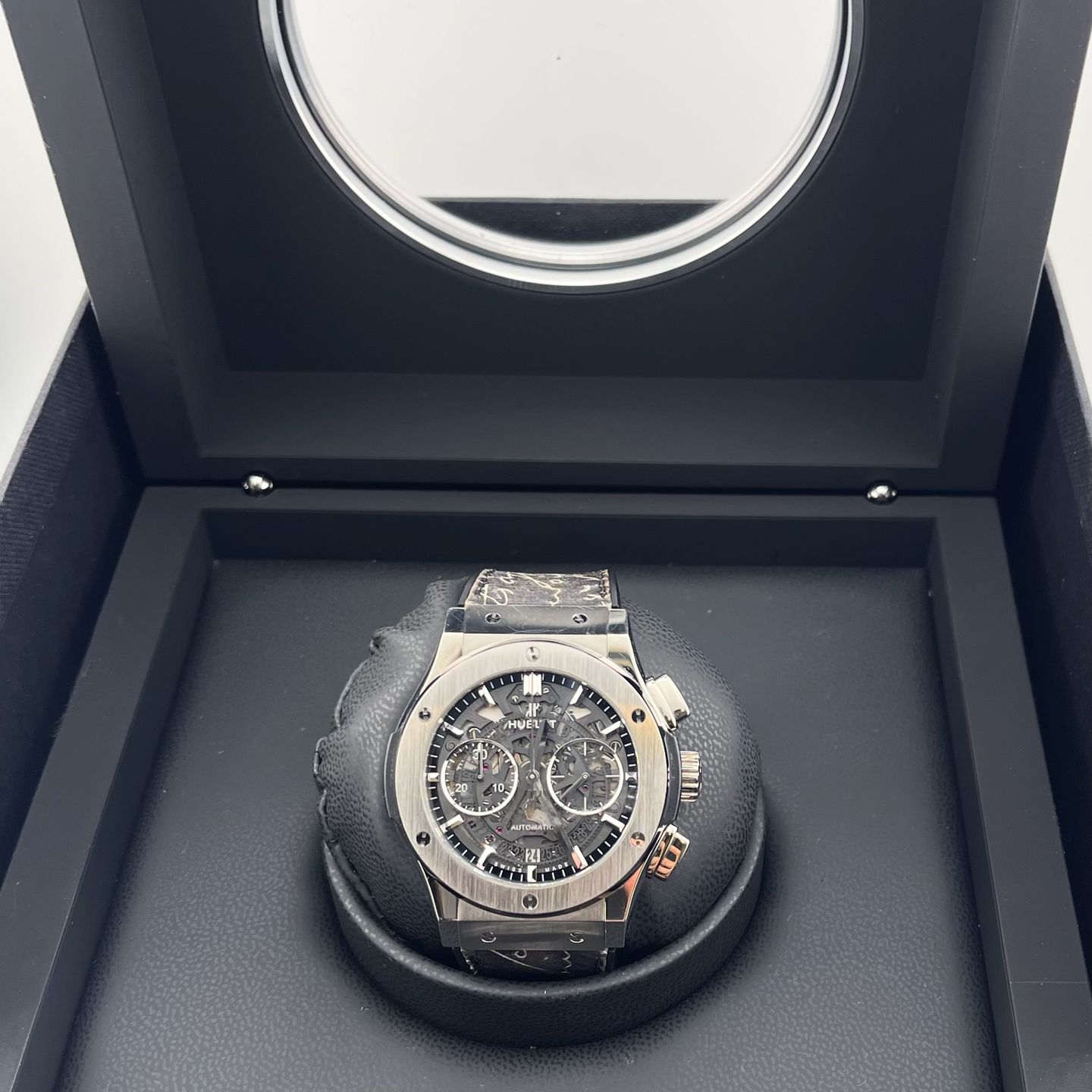 Hublot Classic Fusion R.525.NX.0170.LR (2020) - Black dial 45 mm Titanium case (7/7)