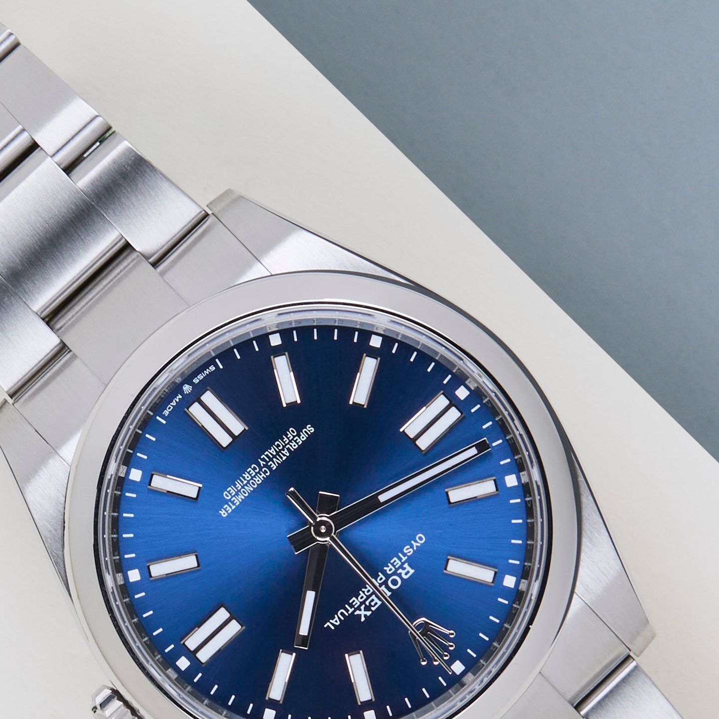 Rolex Oyster Perpetual 41 124300 - (4/8)