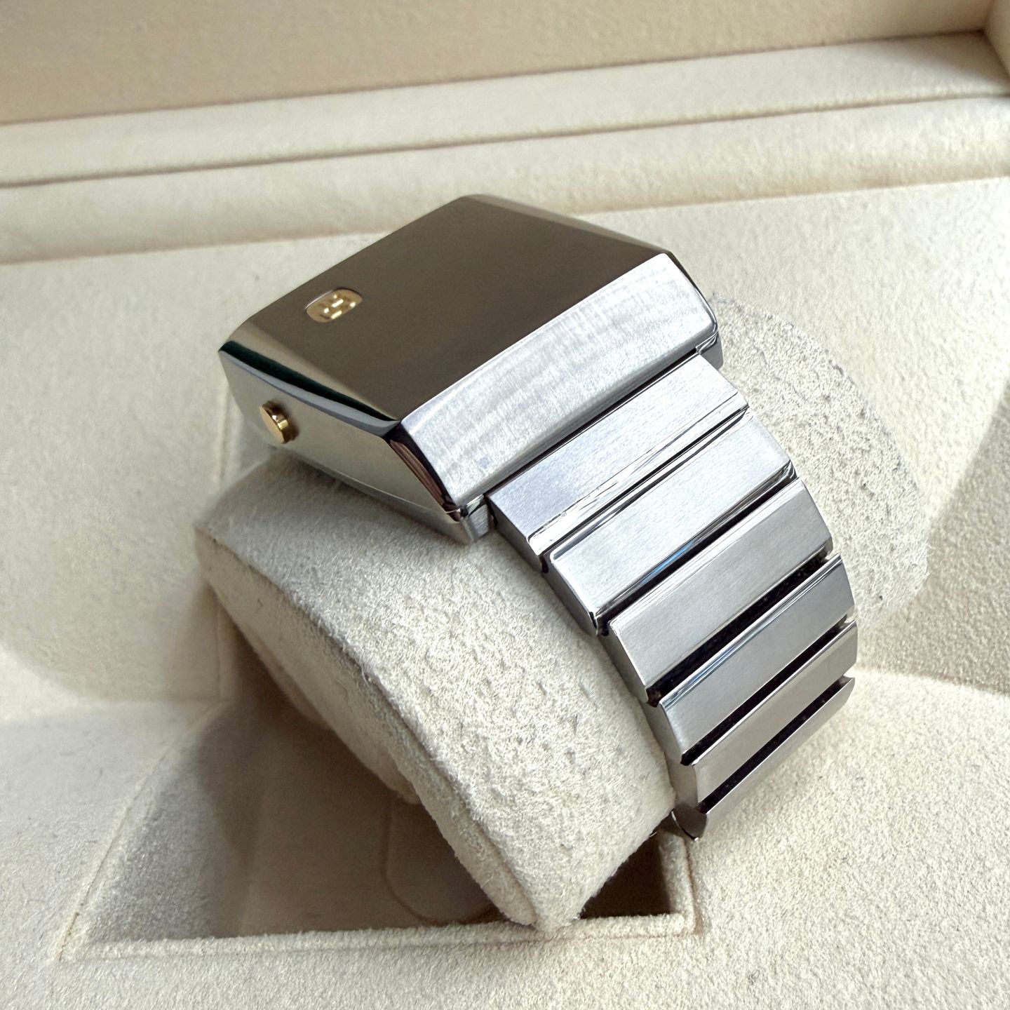 Girard-Perregaux Unknown 39800-21-3199-6CM (2024) - Zwart wijzerplaat Onbekend Titanium (10/14)