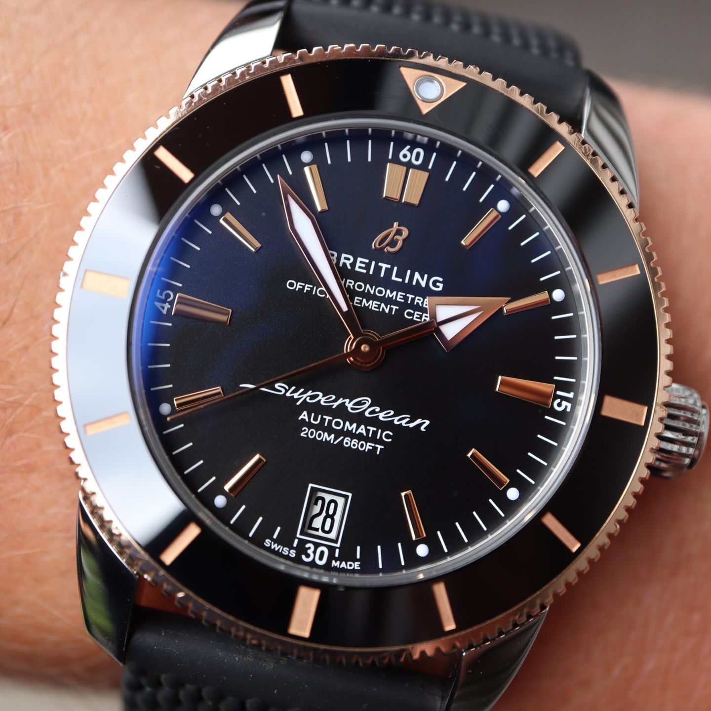 Breitling Superocean Heritage UB2010121B1S1 (2020) - Black dial 42 mm Steel case (1/8)