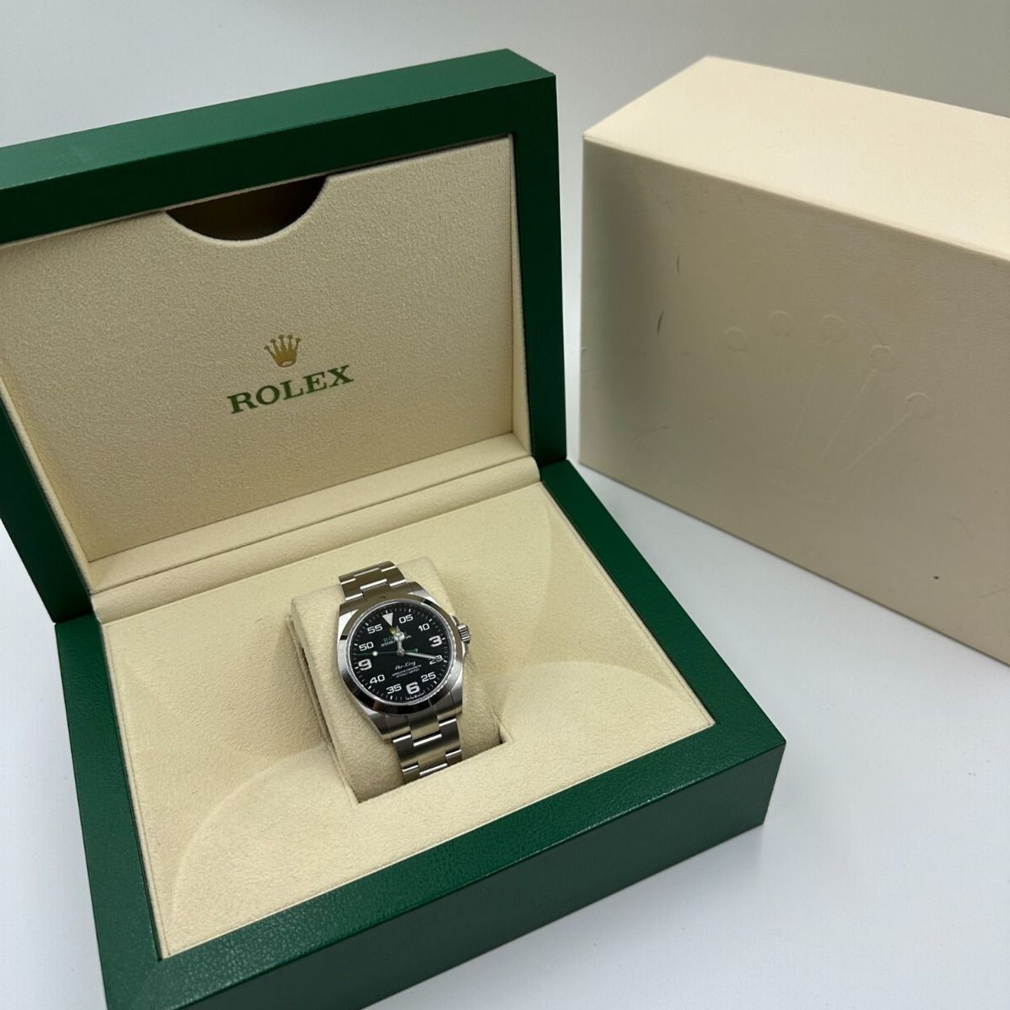 Rolex Air-King 126900 (2023) - Black dial 40 mm Steel case (3/8)