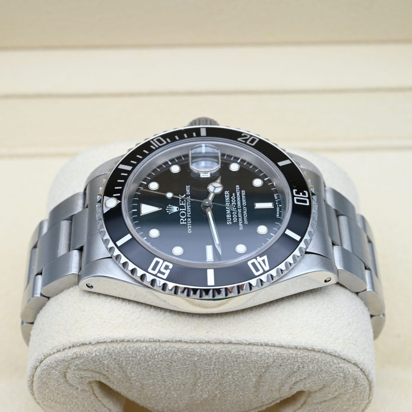 Rolex Submariner Date 16610 (1997) - Black dial 40 mm Steel case (3/7)