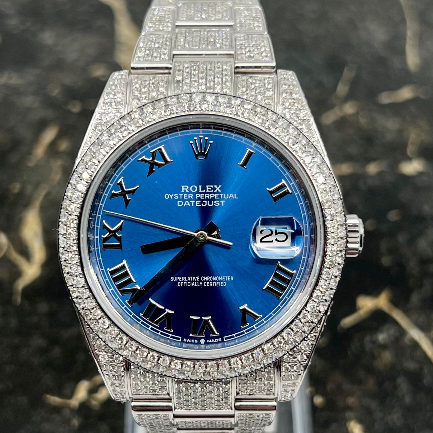 Rolex Datejust 41 126300 (2021) - Blauw wijzerplaat 41mm Staal (2/8)