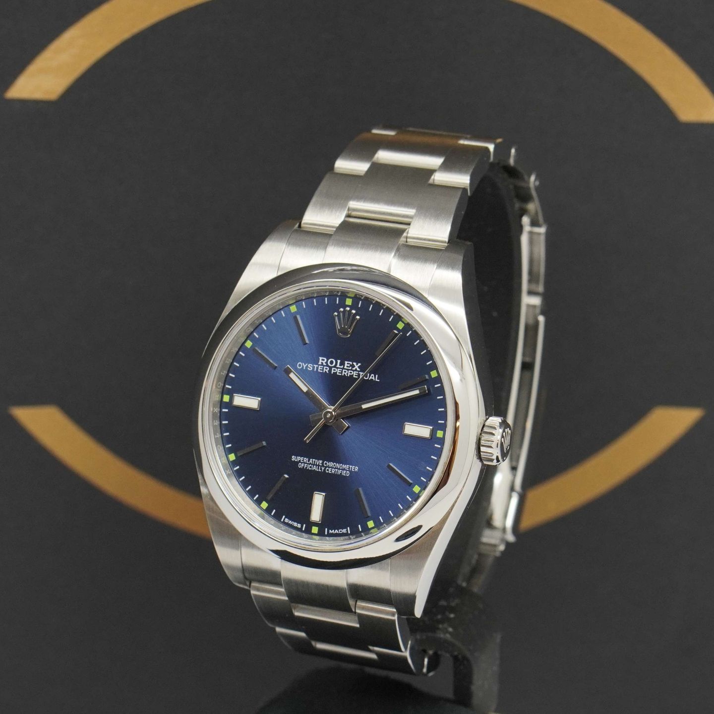 Rolex Oyster Perpetual 39 114300 (2017) - Blauw wijzerplaat 39mm Staal (2/6)