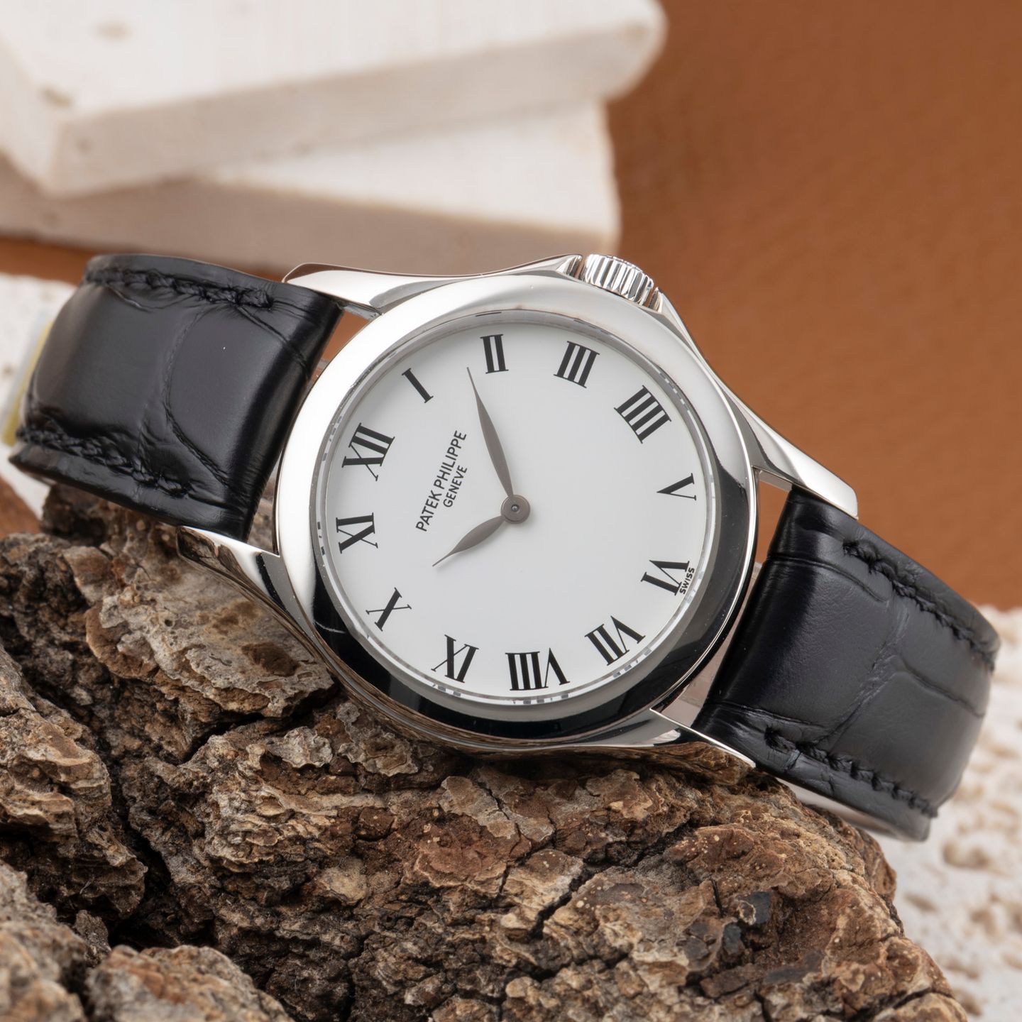 Patek Philippe Calatrava 4905 - (2/8)
