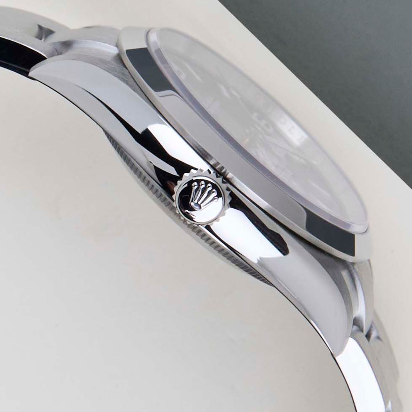 Rolex Explorer 124270 (2024) - Black dial 36 mm Steel case (8/8)