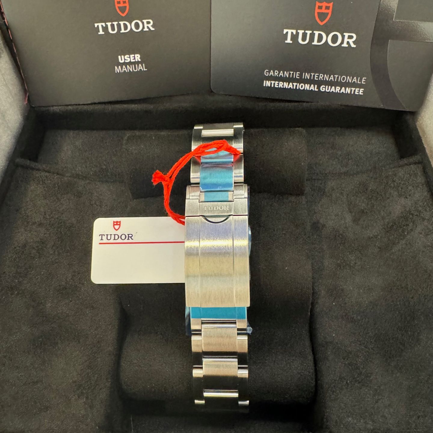 Tudor Ranger 79950 (2024) - Black dial 39 mm Steel case (5/5)