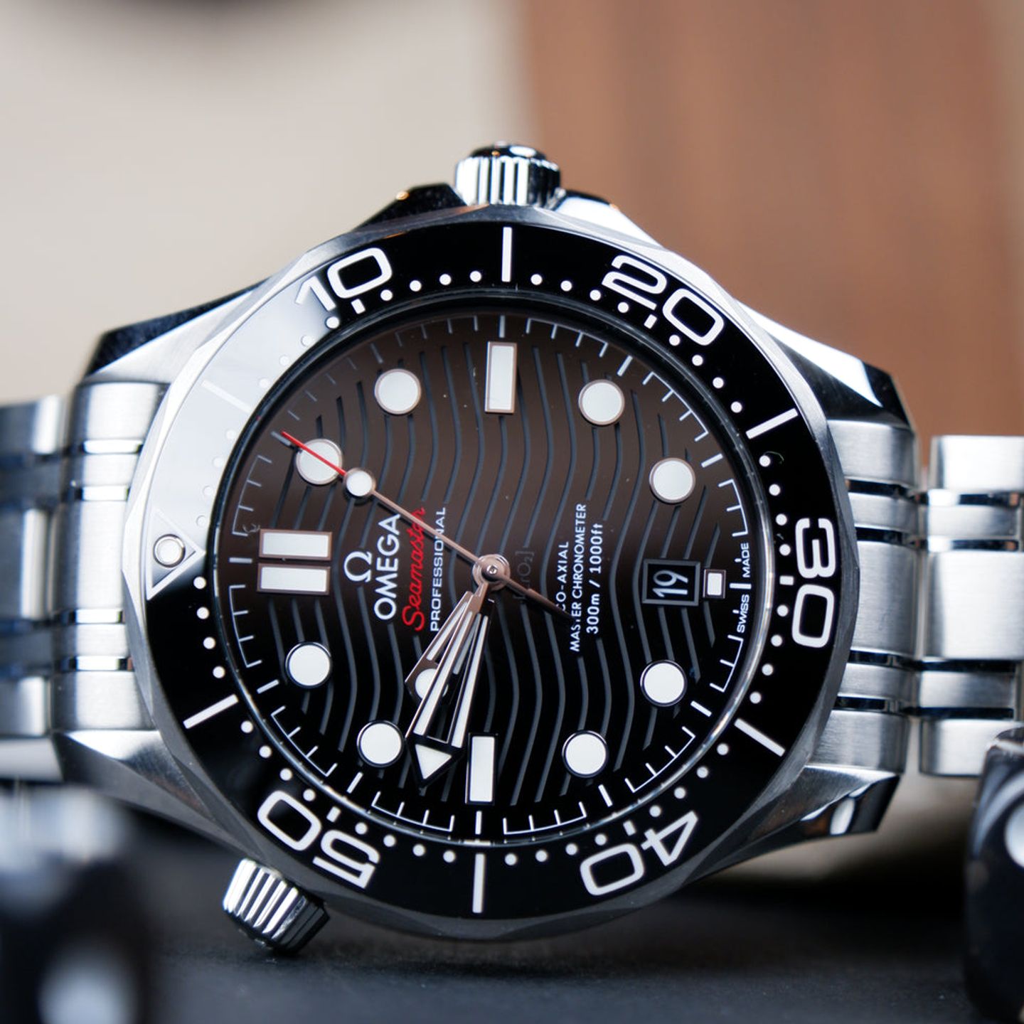 Omega Seamaster Diver 300 M 210.30.42.20.01.001 (2026) - Zwart wijzerplaat 42mm Staal (1/2)