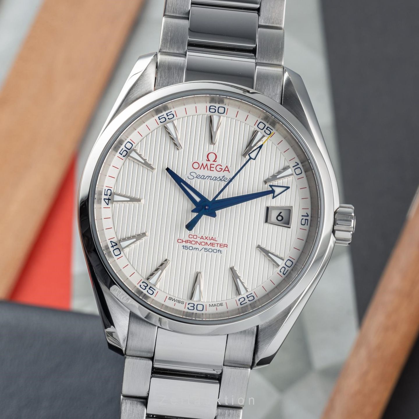 Omega Seamaster 231.10.42.21.02.002 (2013) - Silver dial 41 mm Steel case (2/8)