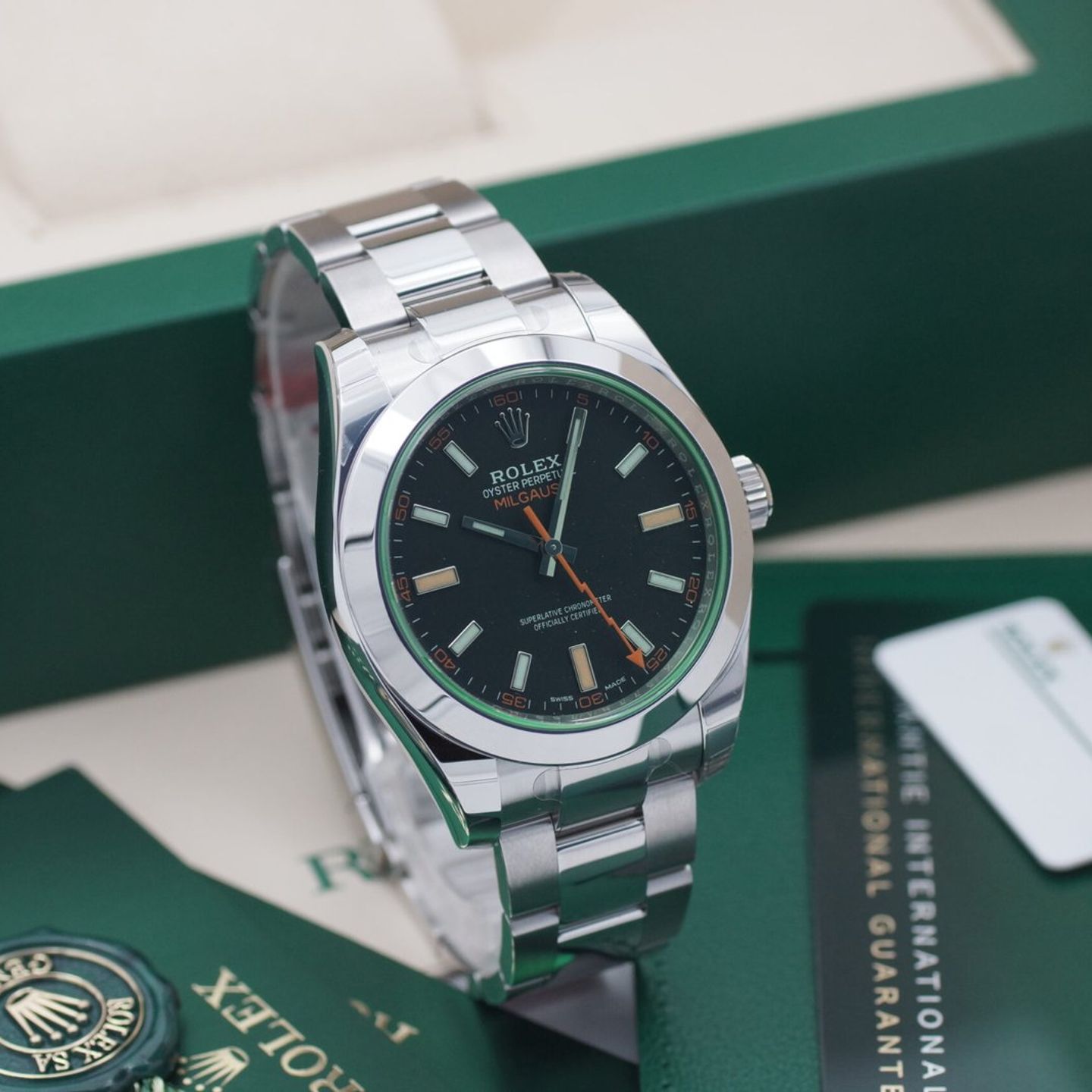Rolex Milgauss 116400GV (Onbekend (willekeurig serienummer)) - Zwart wijzerplaat 40mm Staal (1/8)