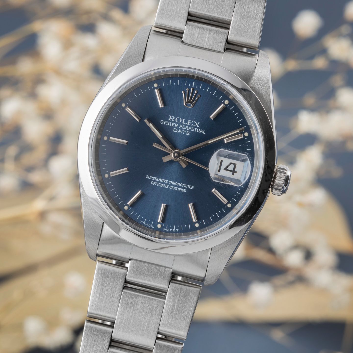 Rolex Oyster Perpetual Date 15200 - (3/8)