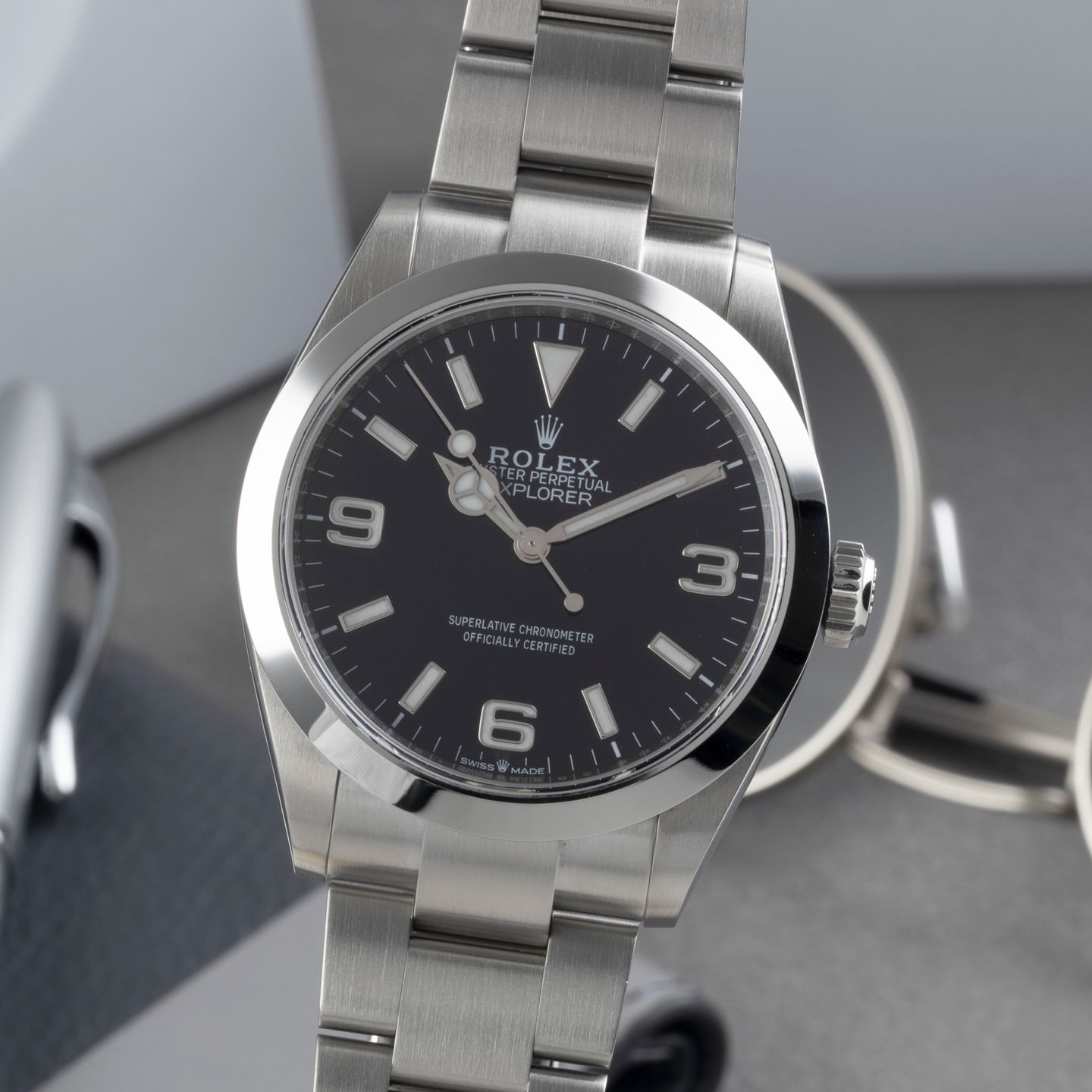 Rolex Explorer 224270 (Unknown (random serial)) - Black dial 40 mm Steel case (3/8)