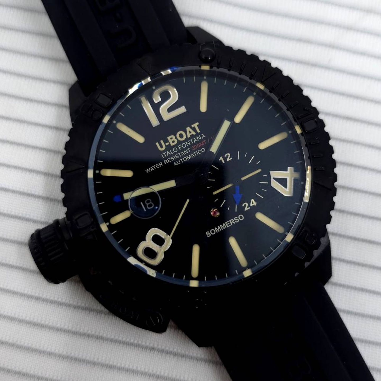 U-Boat Classico 9015 (2025) - Black dial 47 mm Steel case (1/8)