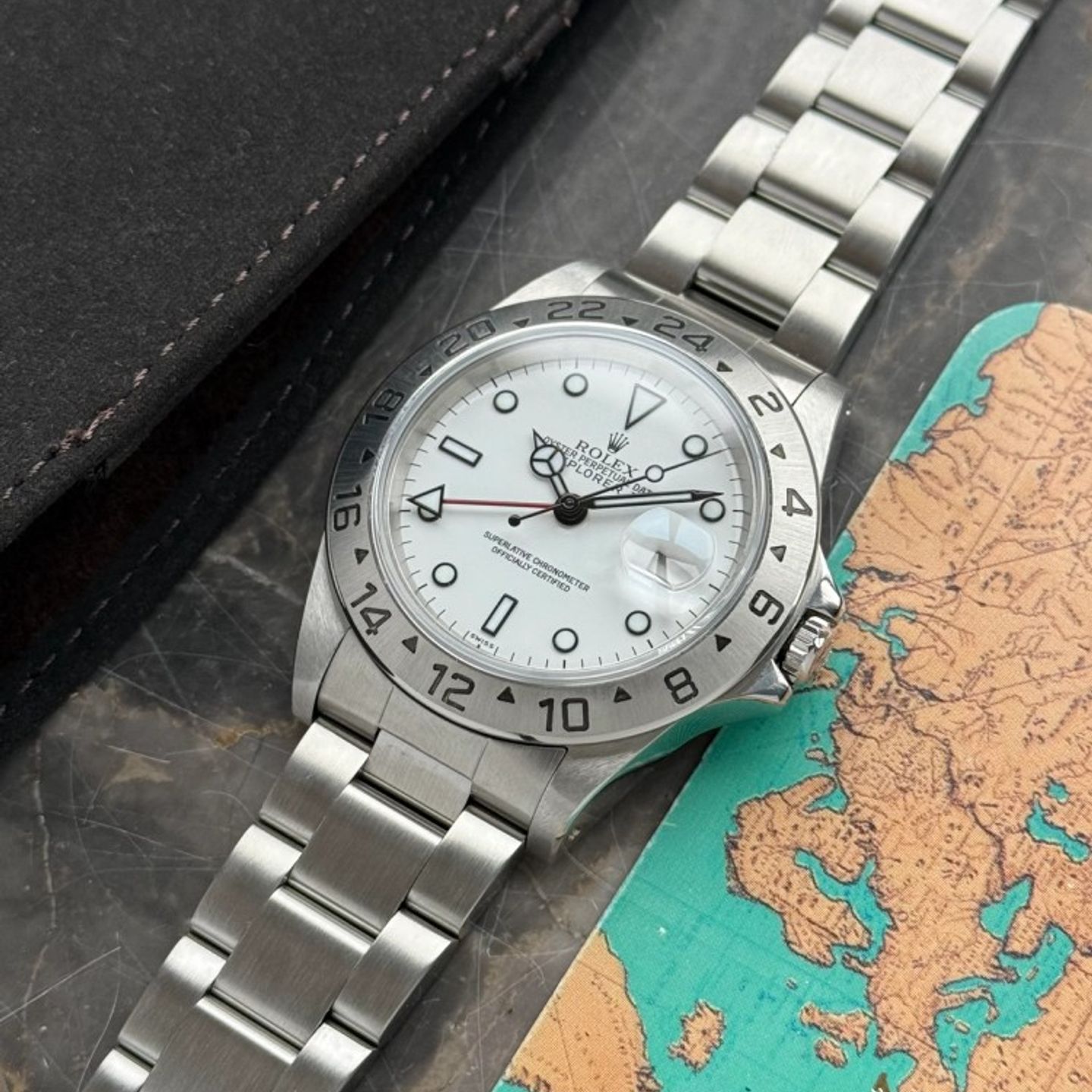 Rolex Explorer II 16570 - (2/8)