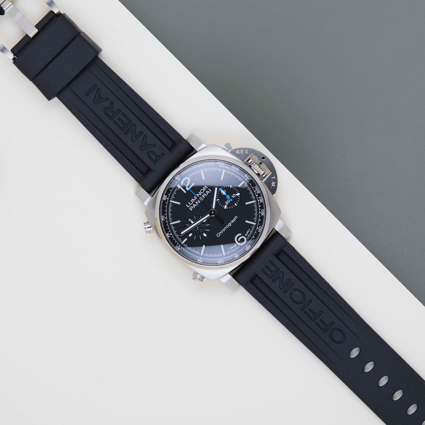 Panerai Luminor Submersible PAM01109 - (2/8)