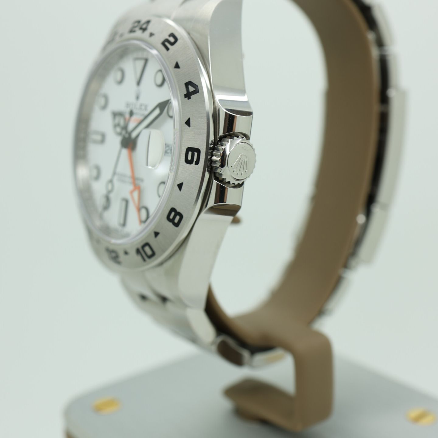 Rolex Explorer II 226570 (2021) - 42 mm Steel case (4/8)