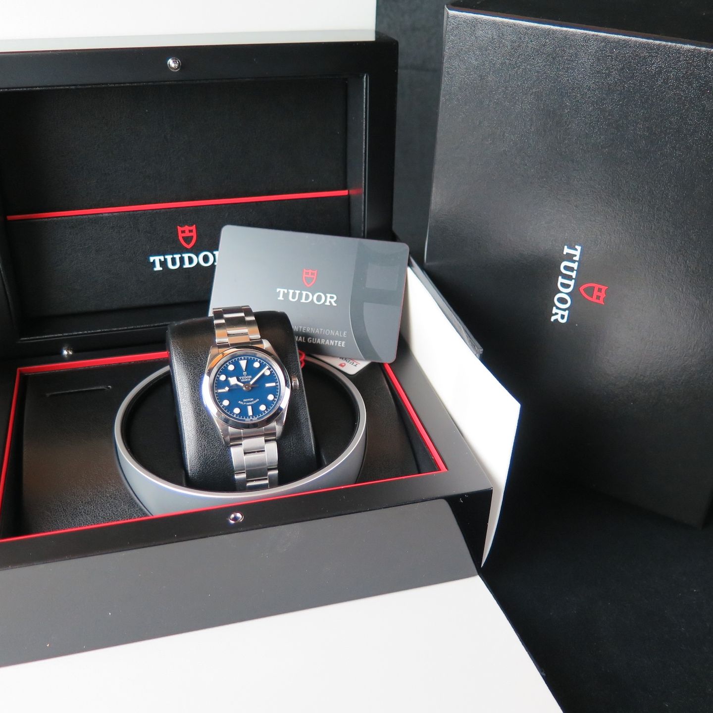 Tudor Black Bay 32 79580 (2024) - Blauw wijzerplaat 32mm Staal (8/8)