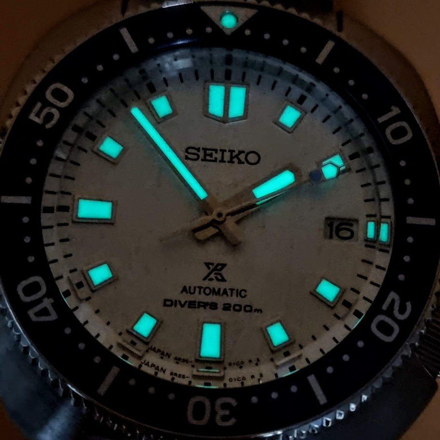 Seiko Prospex SPB301J1 (2025) - White dial 43 mm Steel case (5/8)