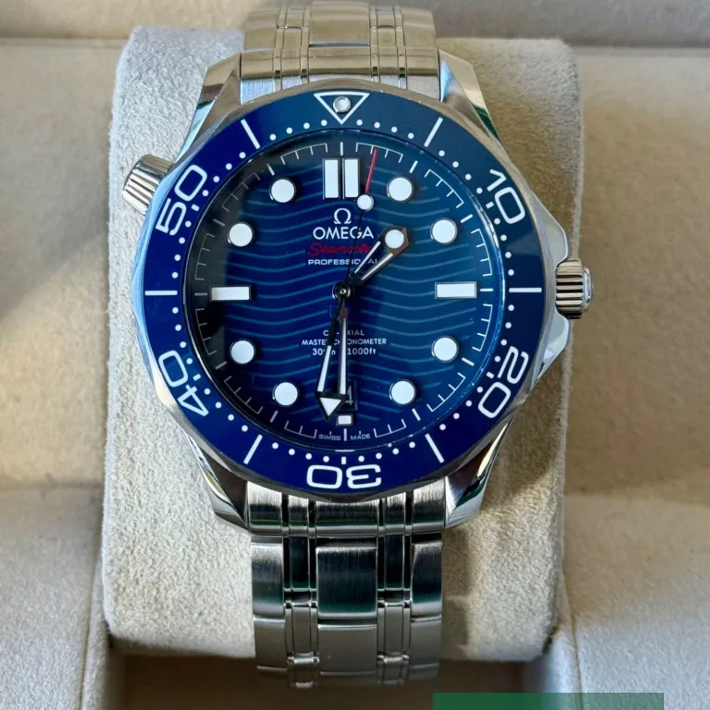 Omega Seamaster Diver 300 M 210.30.42.20.03.001 - (2/7)