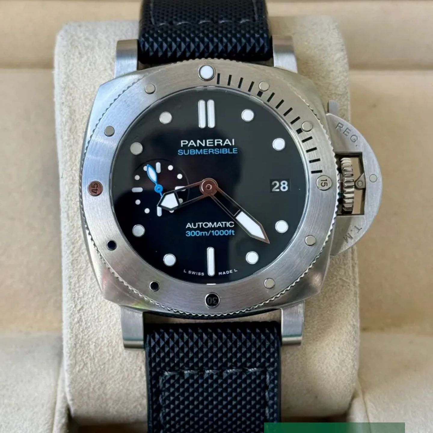 Panerai Luminor Submersible PAM00973 - (2/6)