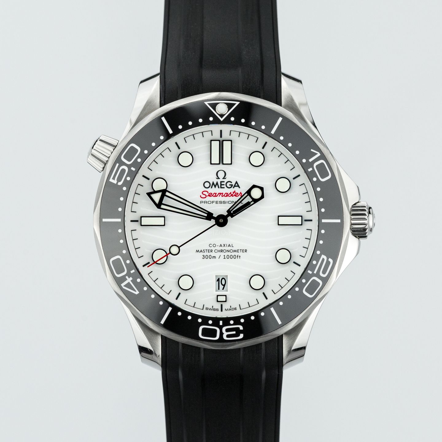 Omega Seamaster Diver 300 M 210.32.42.20.04.001 (Unknown (random serial)) - White dial 42 mm Steel case (1/8)