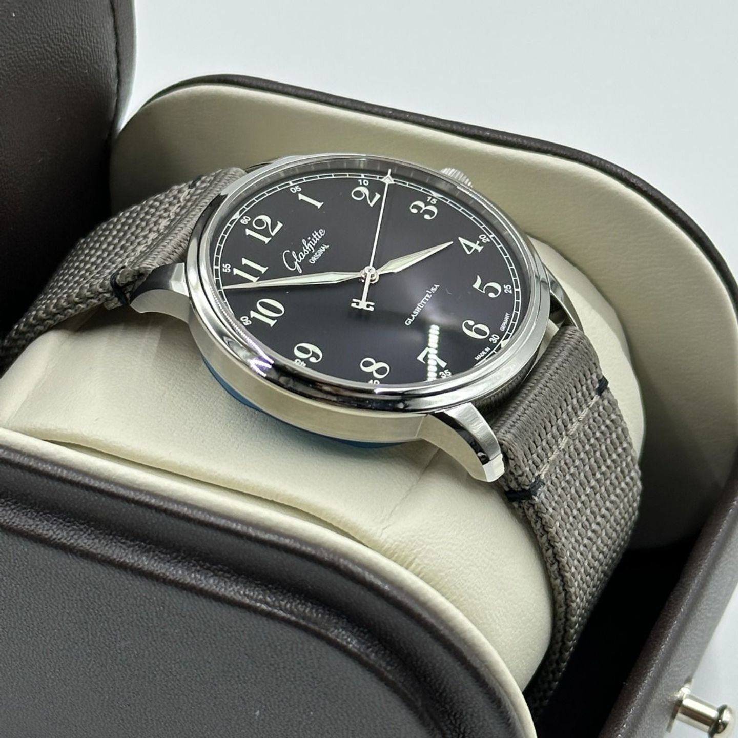 Glashütte Original Senator Excellence 1-36-01-03-02-66 (2024) - Black dial 40 mm Steel case (5/8)