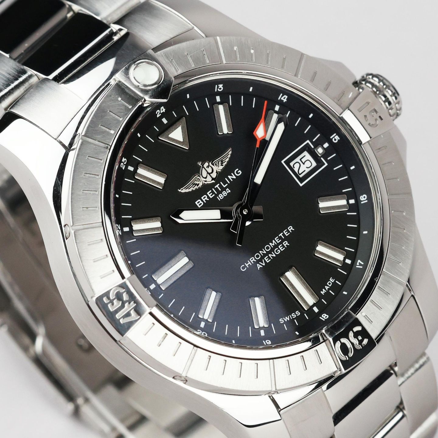 Breitling Avenger A17318 - (3/8)