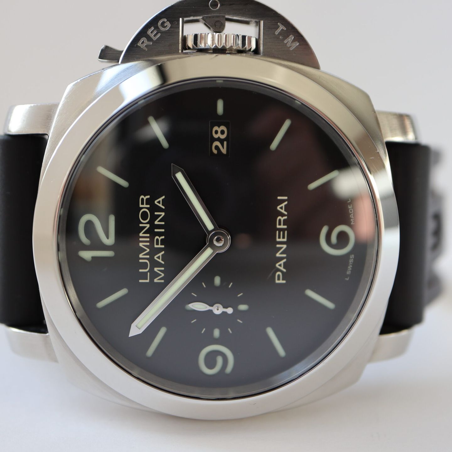 Panerai Luminor Marina 1950 3 Days Automatic PAM00312 (2013) - Black dial 44 mm Steel case (2/8)