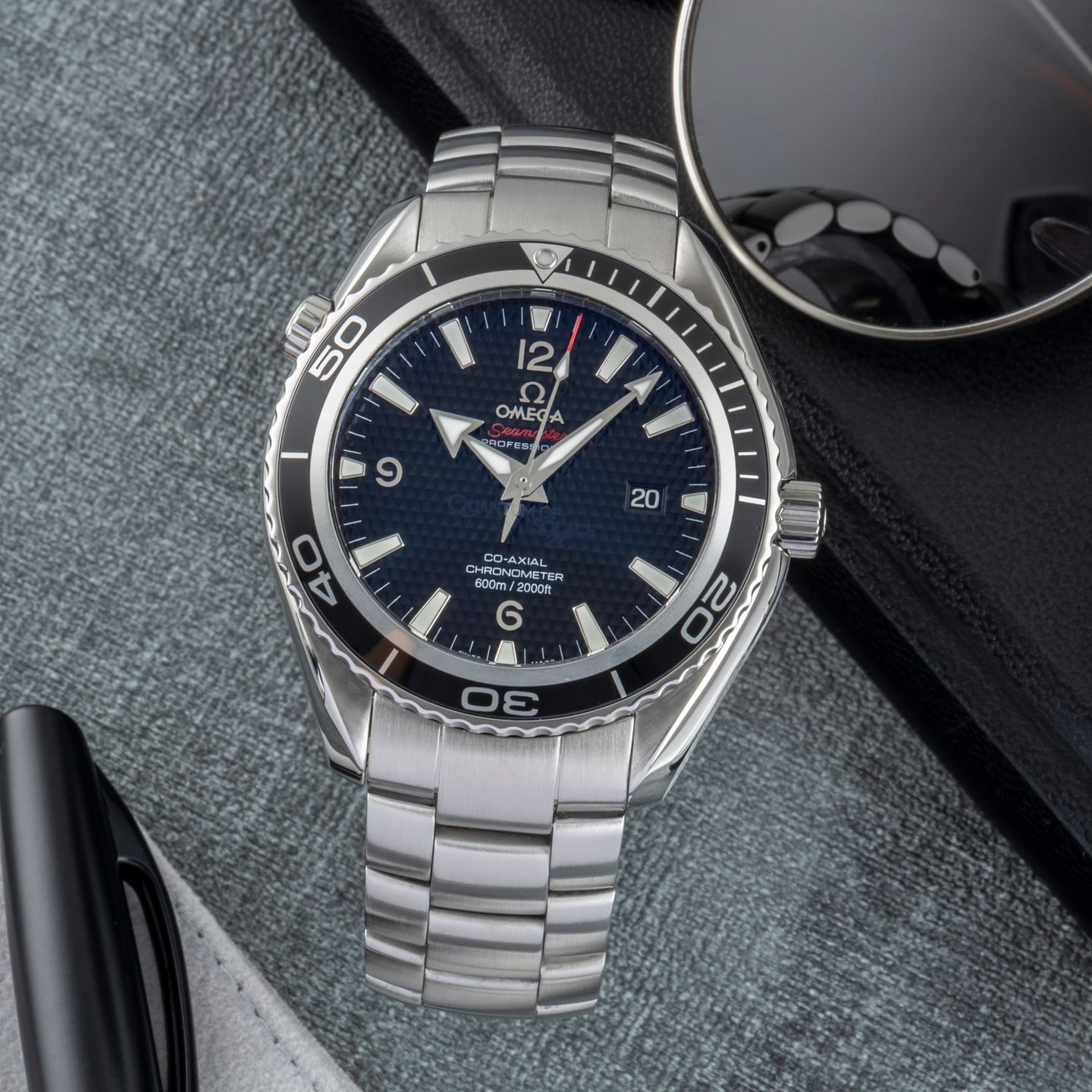 Omega Seamaster Planet Ocean 222.30.46.20.01.001 (Unknown (random serial)) - Black dial 46 mm Steel case (1/8)