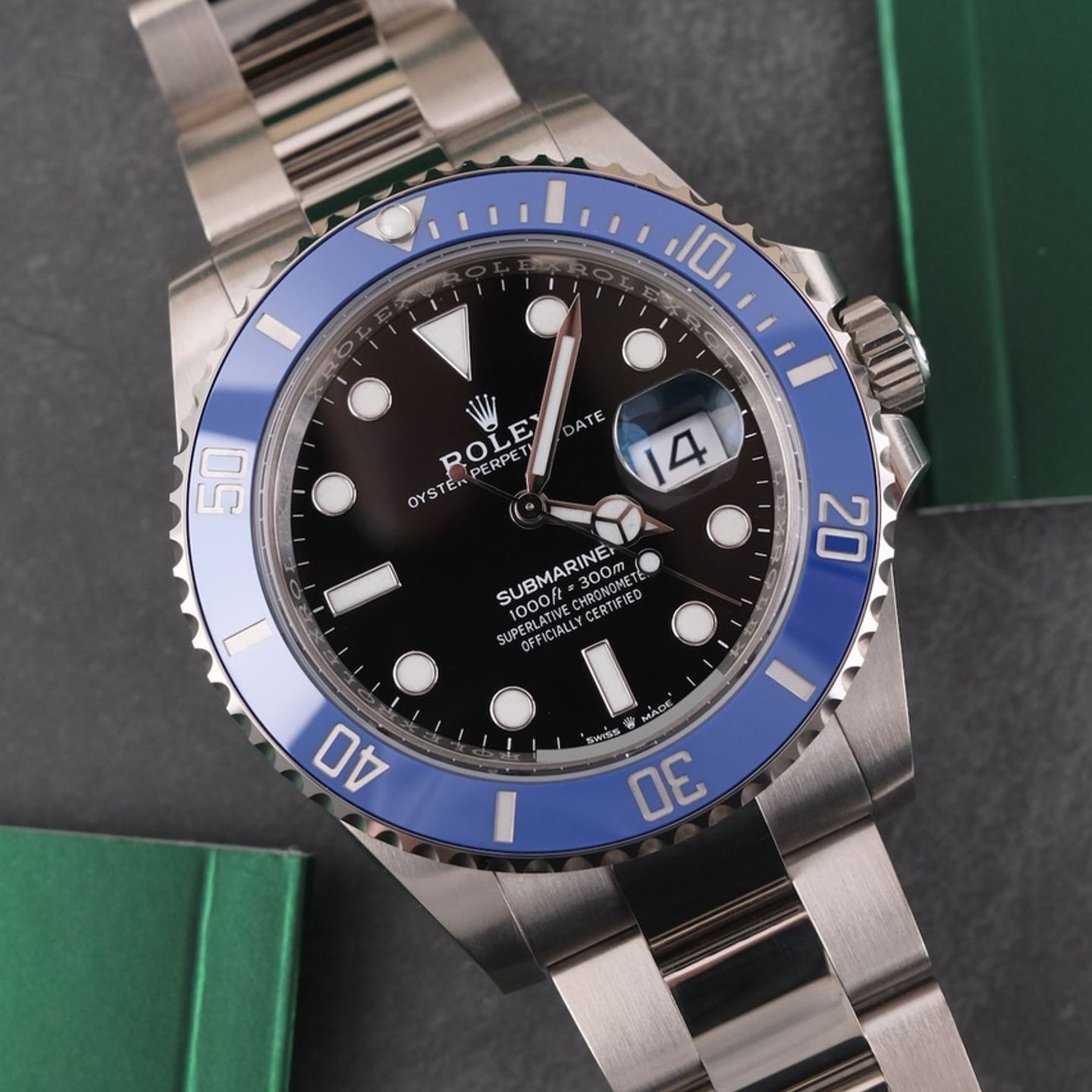 Rolex Submariner Date 126619LB - (3/8)