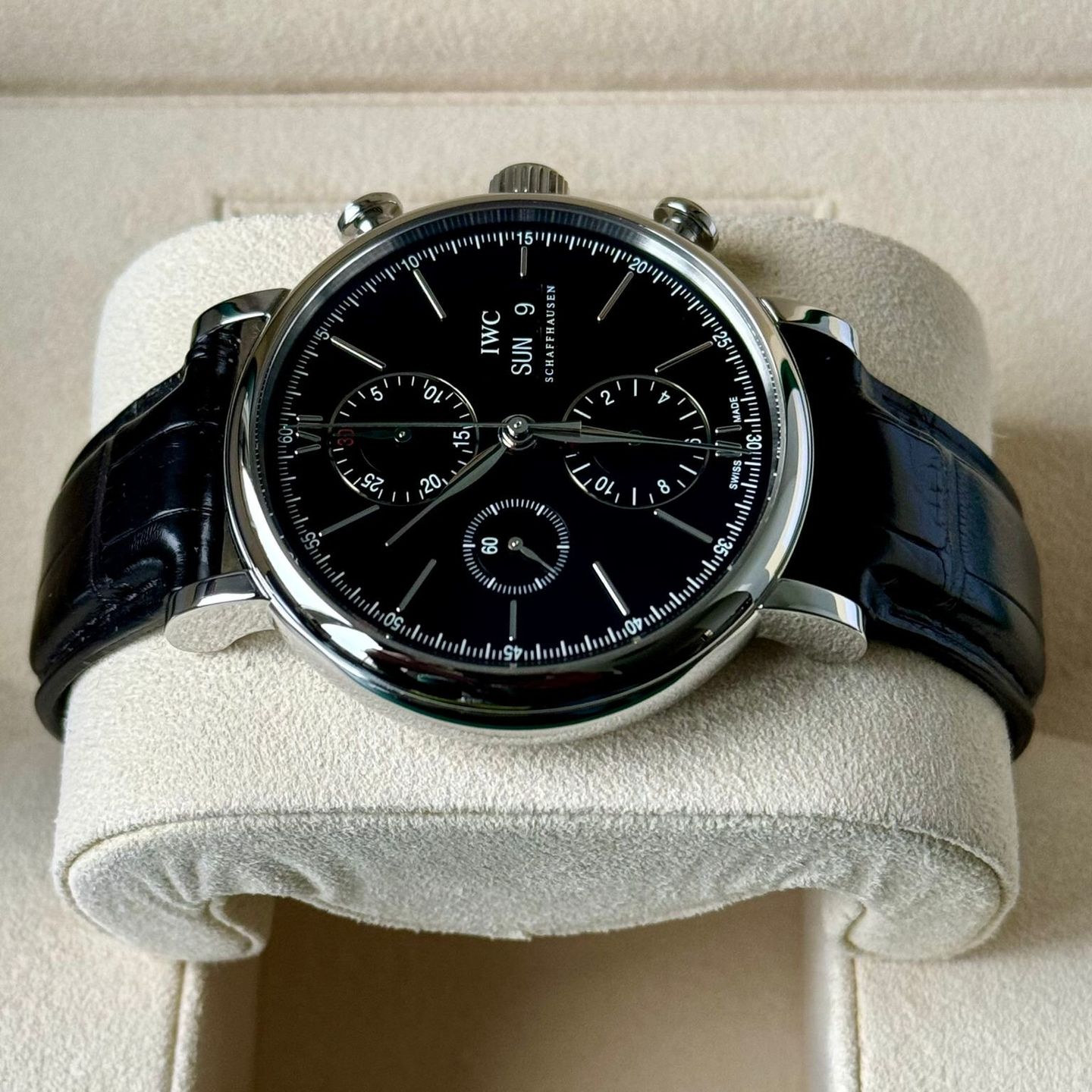 IWC Portofino Chronograph IW391008 (2018) - Black dial 42 mm Steel case (5/7)