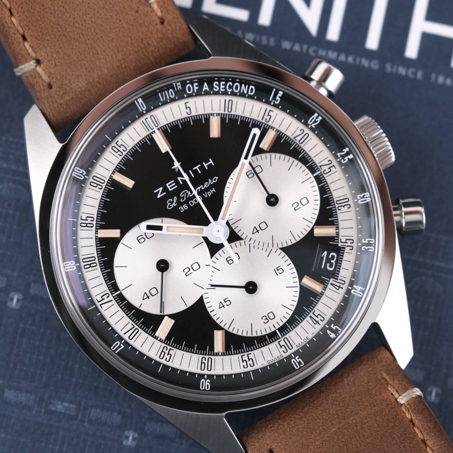 Zenith El Primero Chronomaster 03.3200.3600/21.C903 (2023) - Zwart wijzerplaat 38mm Staal (2/8)