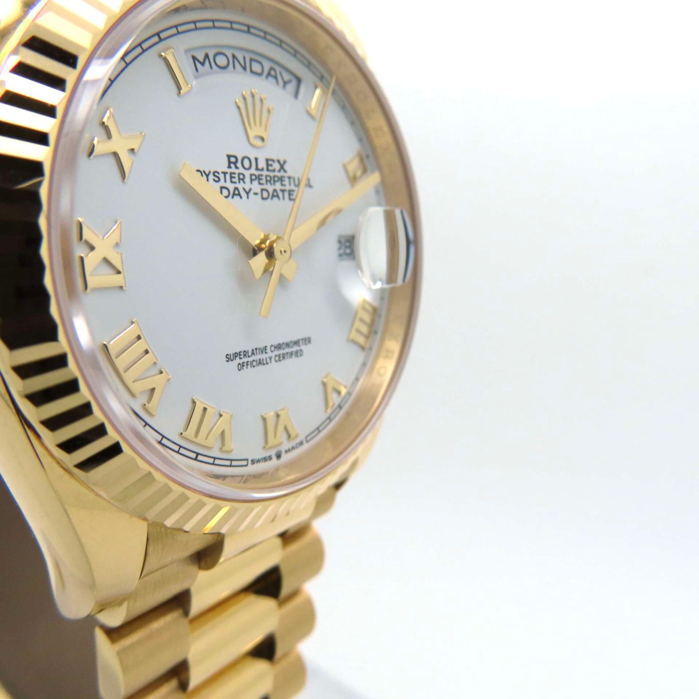 Rolex Day-Date 36 128238 (2022) - White dial 36 mm Yellow Gold case (6/8)