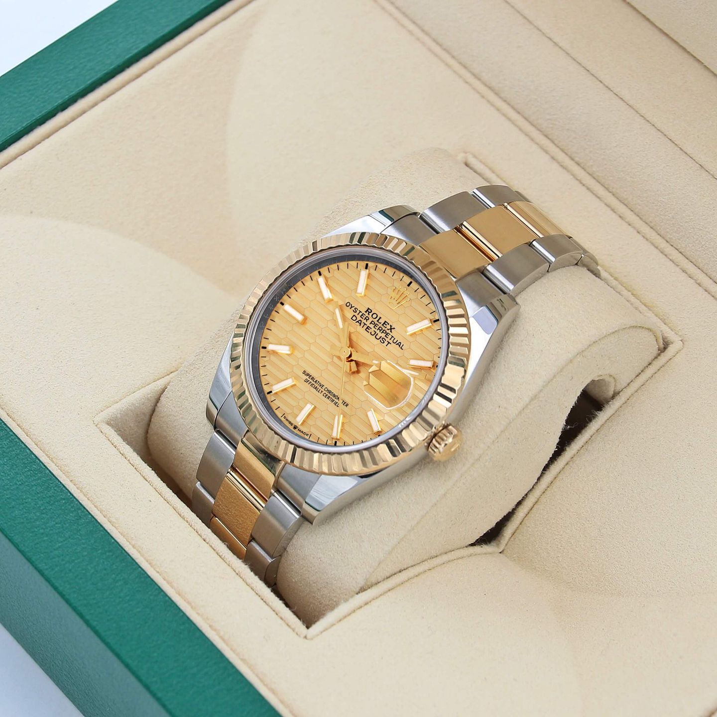 Rolex Datejust 41 126333 (Onbekend (willekeurig serienummer)) - 41mm Goud/Staal (1/5)