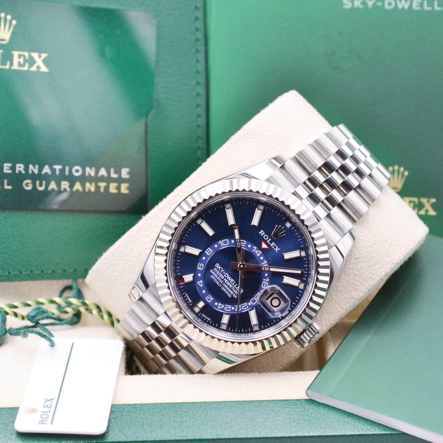 Rolex Sky-Dweller 326934 (2022) - 42 mm Steel case (7/7)