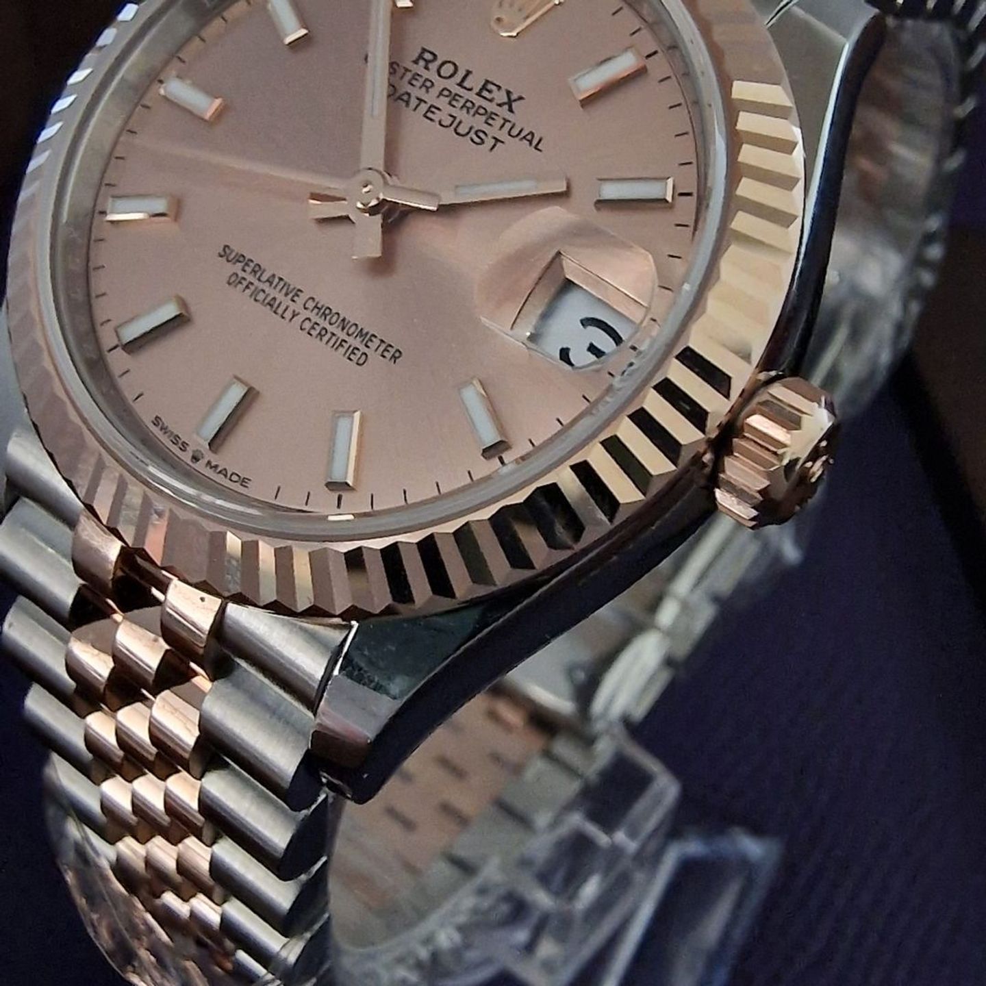 Rolex Datejust 31 278271 (2025) - Roze wijzerplaat 31mm Goud/Staal (3/4)