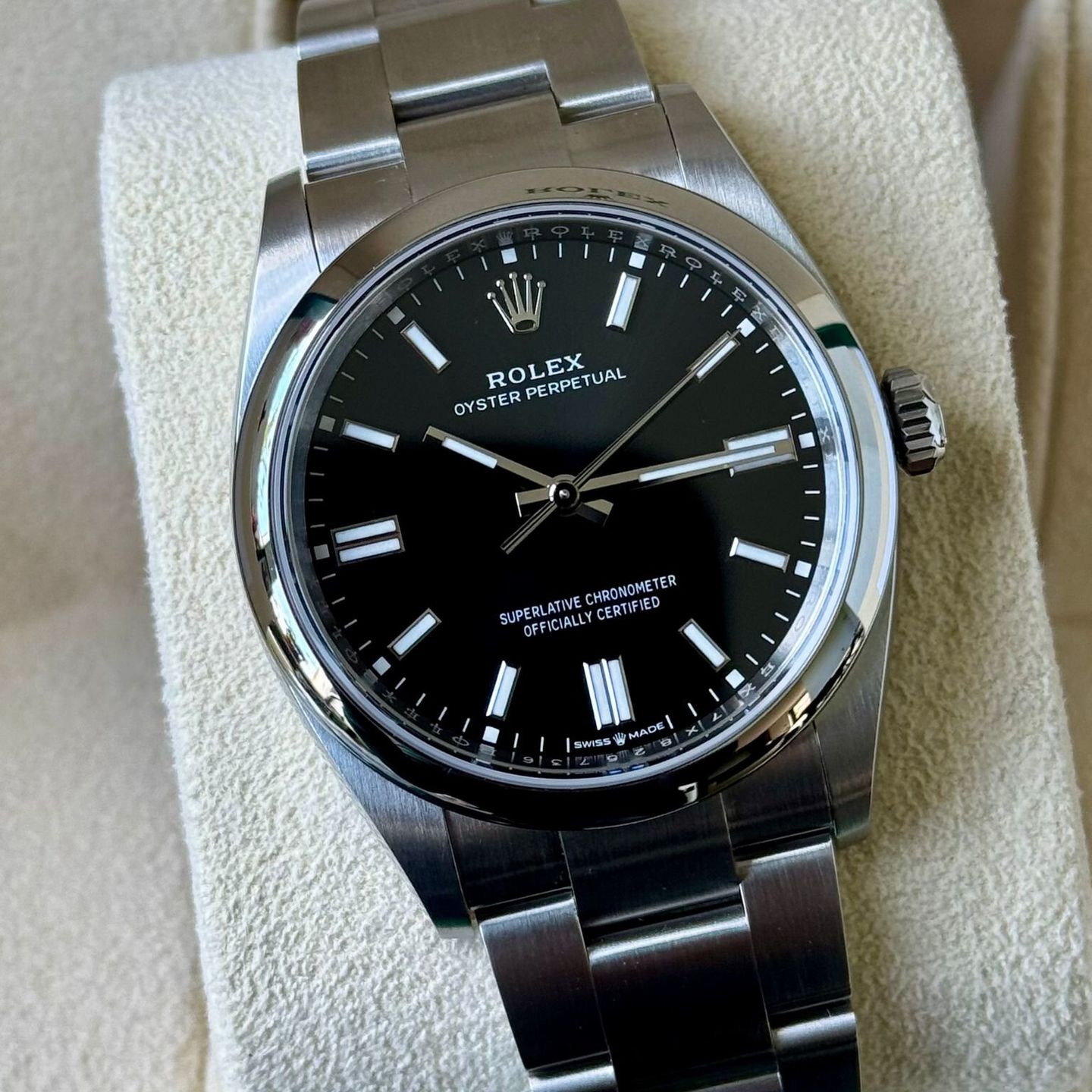 Rolex Oyster Perpetual 36 126000 (2024) - Zwart wijzerplaat 36mm Staal (1/6)