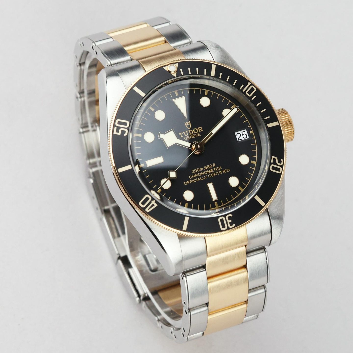 Tudor Black Bay S&G 79733N (2022) - 41 mm Steel case (2/8)