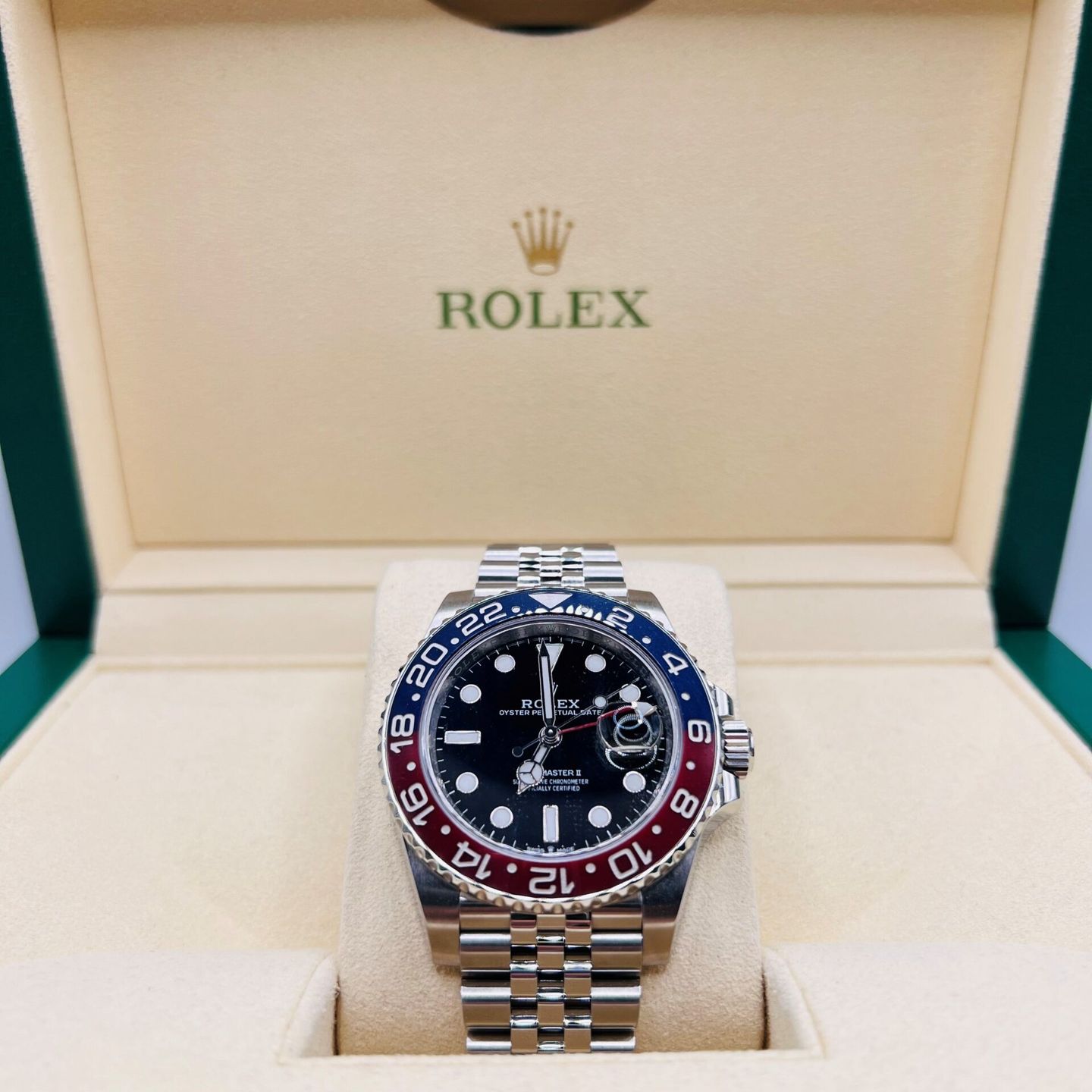 Rolex GMT-Master II 126710BLRO - (2/4)