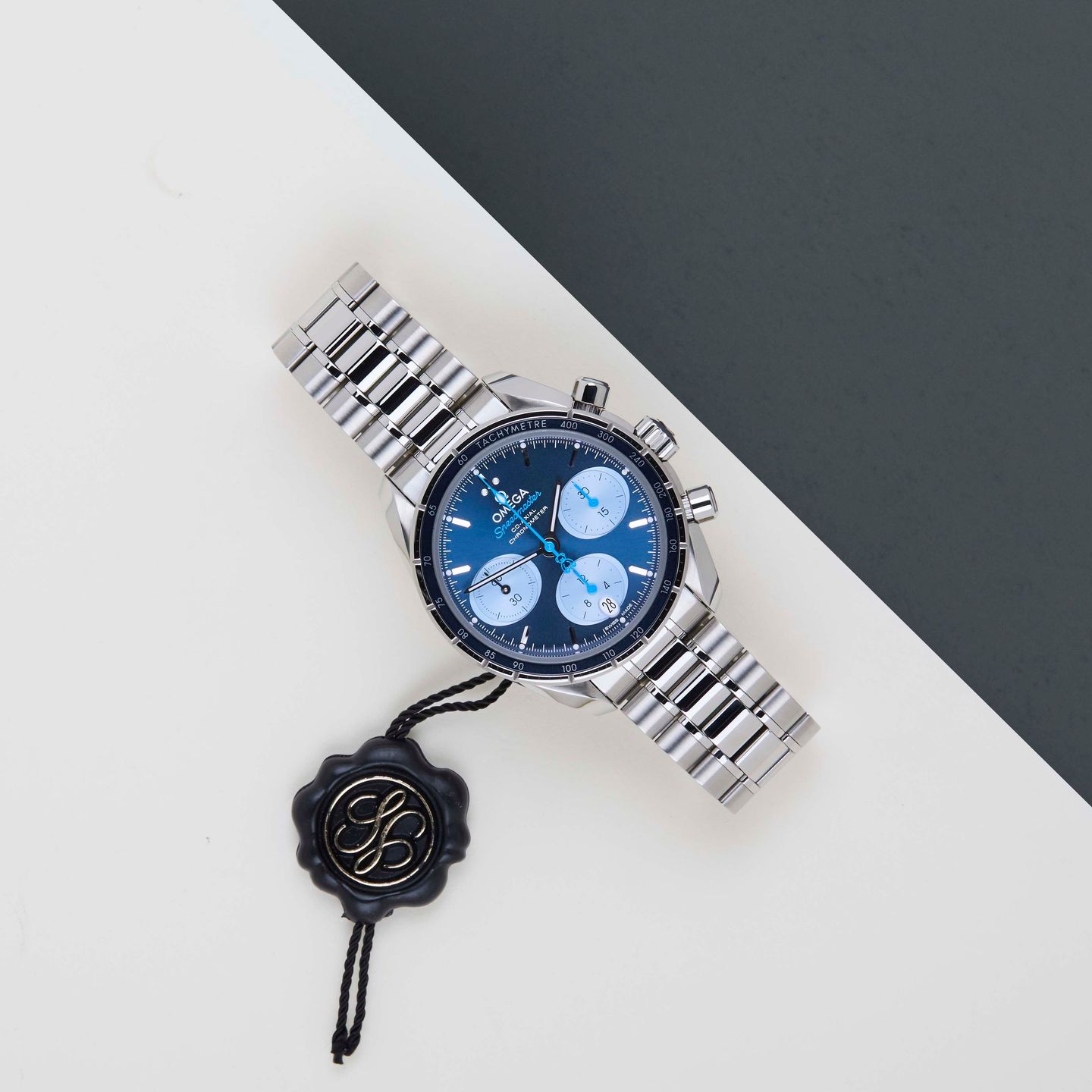 Omega Speedmaster 324.30.38.50.03.002 - (2/8)